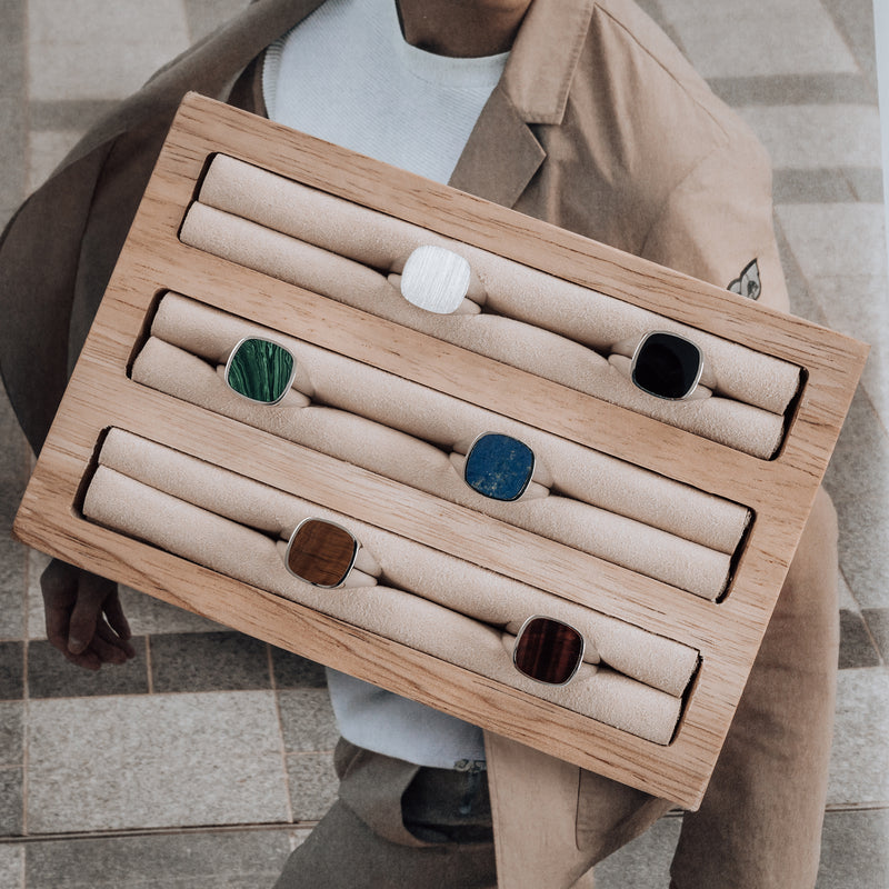RING DISPLAY BEIGE